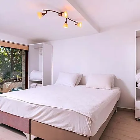 Yalicapkini Boutique מלון 3*